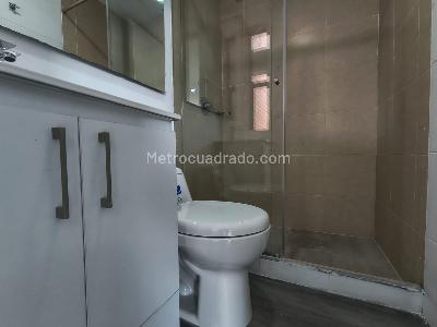Apartamento de 3 alcobas en arriendo en San Lucas, Medellín, 81 m² · foto 8 de 13
