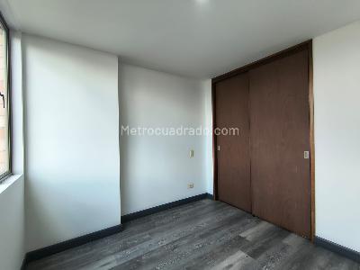 Apartamento de 3 alcobas en arriendo en San Lucas, Medellín, 81 m² · foto 10 de 13