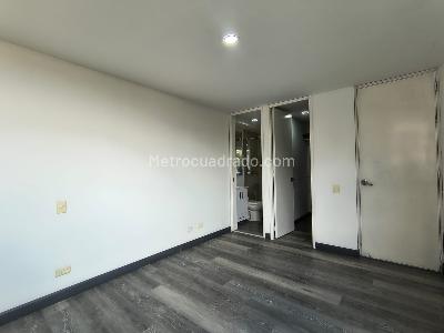 Apartamento de 3 alcobas en arriendo en San Lucas, Medellín, 81 m² · foto 11 de 13