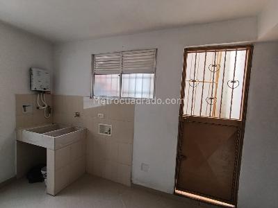 Apartamento de 3 alcobas en arriendo en Miravalle, Medellín, 95 m² · foto 2 de 20