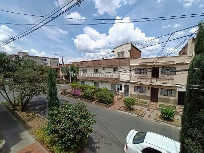 Apartamento de 3 alcobas en arriendo en Miravalle, Medellín, 95 m² · foto 12 de 20