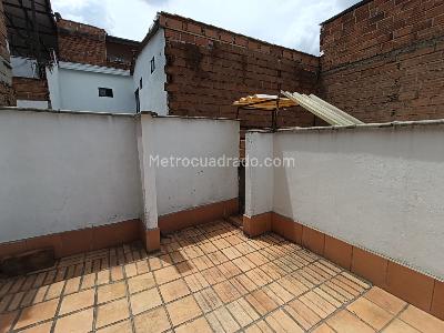 Apartamento de 3 alcobas en arriendo en Miravalle, Medellín, 95 m² · foto 18 de 20