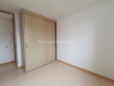 Apartamento de 3 alcobas en arriendo en Loma San Jose Sabaneta, Sabaneta, 80 m² · foto 4 de 17