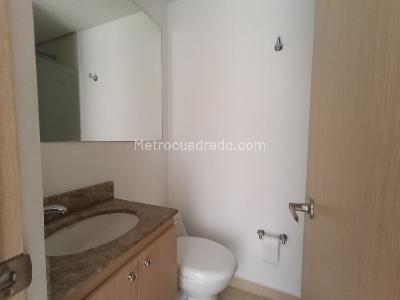 Apartamento de 3 alcobas en arriendo en Loma San Jose Sabaneta, Sabaneta, 80 m² · foto 6 de 17