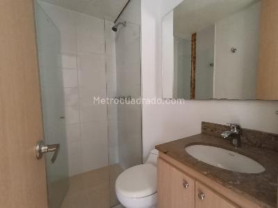 Apartamento de 3 alcobas en arriendo en Loma San Jose Sabaneta, Sabaneta, 80 m² · foto 8 de 17