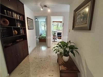 Apartamento de 3 alcobas en venta en Conquistadores, Medellín, 144 m² · foto 5 de 18