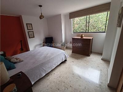 Apartamento de 3 alcobas en venta en Conquistadores, Medellín, 144 m² · foto 8 de 18
