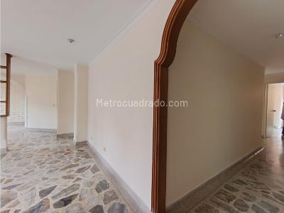 Apartamento de 4 alcobas en venta en Laureles, Medellín, 145 m² · foto 5 de 20