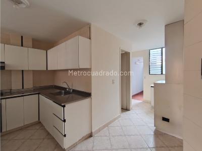 Apartamento de 4 alcobas en venta en Laureles, Medellín, 145 m² · foto 7 de 20
