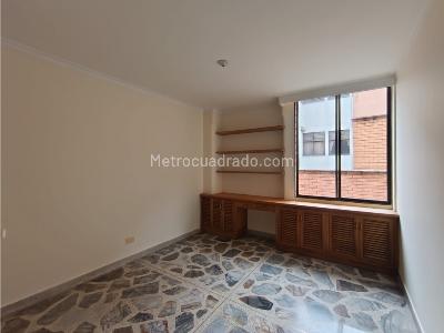 Apartamento de 4 alcobas en venta en Laureles, Medellín, 145 m² · foto 9 de 20