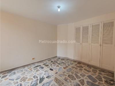 Apartamento de 4 alcobas en venta en Laureles, Medellín, 145 m² · foto 10 de 20