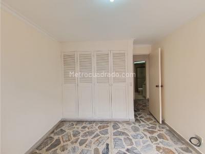 Apartamento de 4 alcobas en venta en Laureles, Medellín, 145 m² · foto 12 de 20