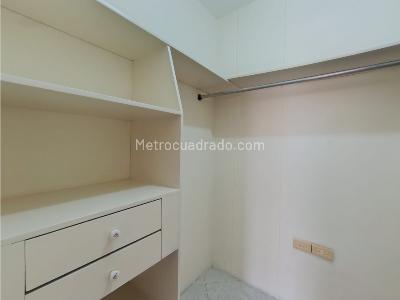 Apartamento de 4 alcobas en venta en Laureles, Medellín, 145 m² · foto 16 de 20