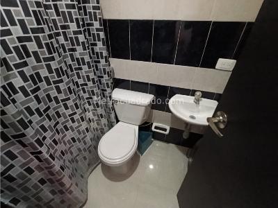 Apartamento de 3 alcobas en venta en Laureles, Medellín, 144 m² · foto 9 de 11