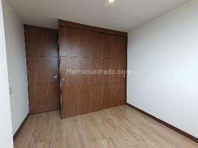 Apartamento de 3 alcobas en arriendo en La Visitacion Los Gonzalez, Medellín, 110 m² · foto 9 de 16