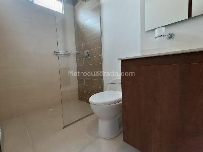 Apartamento de 3 alcobas en arriendo en La Visitacion Los Gonzalez, Medellín, 110 m² · foto 11 de 16