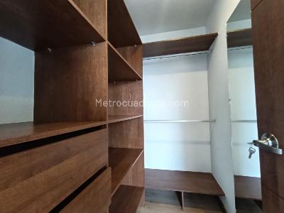 Apartamento de 3 alcobas en arriendo en La Visitacion Los Gonzalez, Medellín, 110 m² · foto 13 de 16