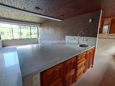 Apartamento en arriendo en La Mota, Medellín · foto 6 de 20