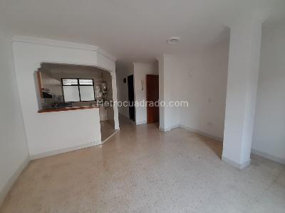 Apartamento de 2 alcobas en arriendo en San Bernardo, Medellín, 60 m² · foto 2 de 20