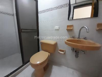 Apartamento de 2 alcobas en arriendo en San Bernardo, Medellín, 60 m² · foto 13 de 20