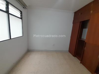 Apartamento de 2 alcobas en arriendo en San Bernardo, Medellín, 60 m² · foto 16 de 20