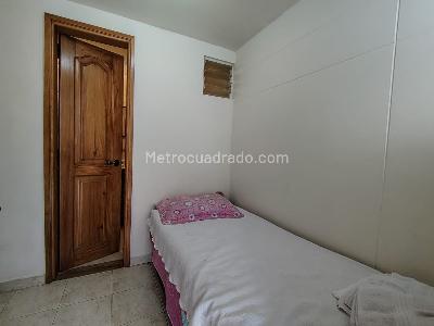 Casa de 3 alcobas en arriendo en La Frontera, Medellín, 220 m² · foto 6 de 20