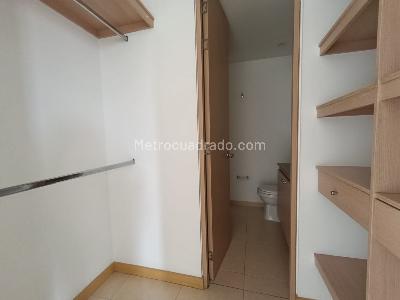 Apartamento de 3 alcobas en arriendo en Loma San Jose Sabaneta, Sabaneta, 92 m² · foto 8 de 20