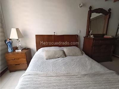 Apartamento en venta en Almeria, Medellín · foto 6 de 9