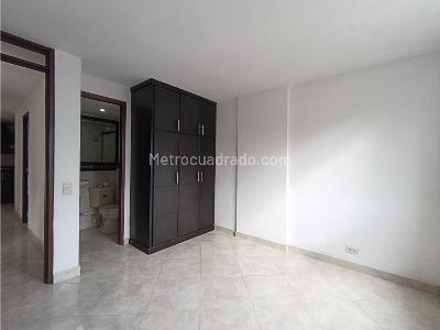 Apartamento de 2 alcobas en venta en Loreto, Medellín, 54 m² · foto 9 de 13