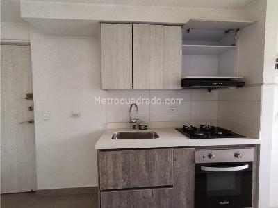 Apartamento de 2 alcobas en venta en Loma De San Jose, Sabaneta, 59 m² · foto 4 de 12