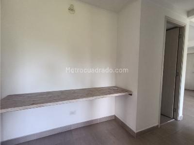 Apartamento de 2 alcobas en venta en Loma De San Jose, Sabaneta, 59 m² · foto 10 de 12