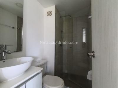 Apartamento de 2 alcobas en venta en Loma De San Jose, Sabaneta, 59 m² · foto 11 de 12