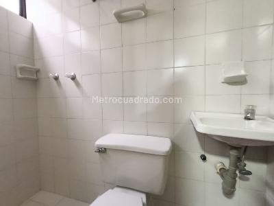 Apartamento de 2 alcobas en arriendo en Santa Maria De Los Angeles, Medellín, 110 m² · foto 11 de 19