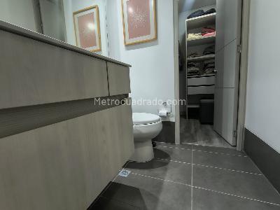 Apartamento de 1 alcoba en arriendo en Los Balsos, Medellín, 58 m² · foto 10 de 12