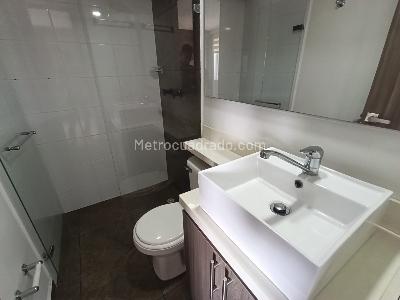Apartamento de 2 alcobas en arriendo en San German, Medellín, 50 m² · foto 10 de 20