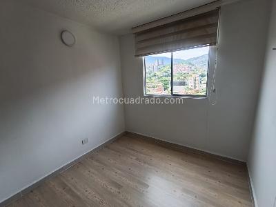 Apartamento de 2 alcobas en arriendo en San German, Medellín, 50 m² · foto 14 de 20