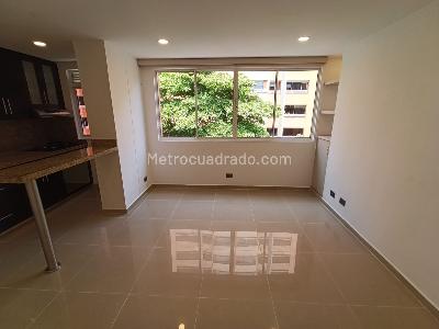 Apartamento de 2 alcobas en arriendo en Laureles Medellin, Medellín, 62 m² · foto 2 de 17