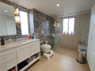 Casa de 5 alcobas en venta en Alamos, Pereira, 300 m² · foto 12 de 20