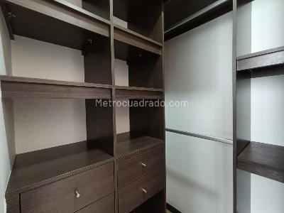 Apartamento de 2 alcobas en arriendo en Altos Del Poblado Cola Del Zorro, Medellín, 87 m² · foto 15 de 20
