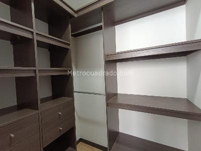 Apartamento de 2 alcobas en arriendo en Altos Del Poblado Cola Del Zorro, Medellín, 87 m² · foto 16 de 20