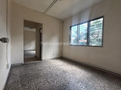 Casa de 5 alcobas en arriendo en Villa Nueva, Medellín, 160 m² · foto 10 de 20