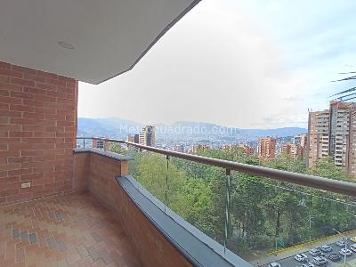 Apartamento de 3 alcobas en arriendo en El Tesoro, Medellín, 120 m² · foto 2 de 18