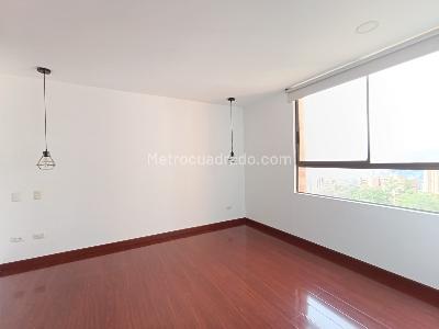 Apartamento de 3 alcobas en arriendo en El Tesoro, Medellín, 120 m² · foto 9 de 18