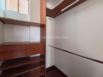 Apartamento de 3 alcobas en arriendo en El Tesoro, Medellín, 120 m² · foto 10 de 18