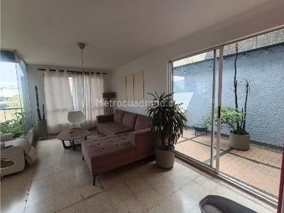 Apartamento de 4 alcobas en venta en Bolivariana, Medellín, 294 m² · foto 2 de 18