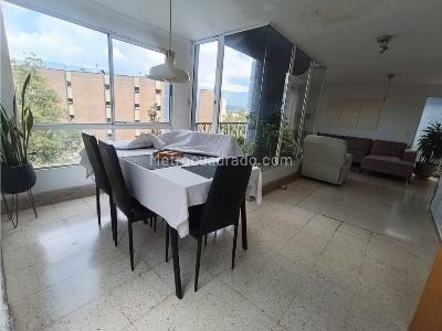 Apartamento de 4 alcobas en venta en Bolivariana, Medellín, 294 m² · foto 4 de 18