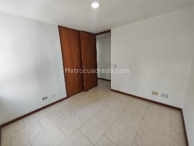 Apartamento de 3 alcobas en arriendo en Laureles Medellin, Medellín, 82 m² · foto 11 de 14