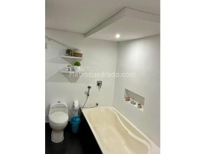Apartamento de 2 alcobas en venta en Patio Bonito, Medellín, 162 m² · foto 8 de 14