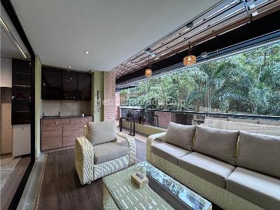 Apartamento de 2 alcobas en venta en Loma De Las Brujas, Envigado, 87 m² · foto 2 de 18