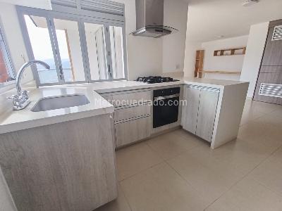 Apartamento de 2 alcobas en arriendo en Loma De Las Brujas, Envigado, 92 m² · foto 3 de 16